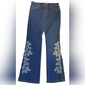 Azita NWOT Embellished Flared Jeans Size 6